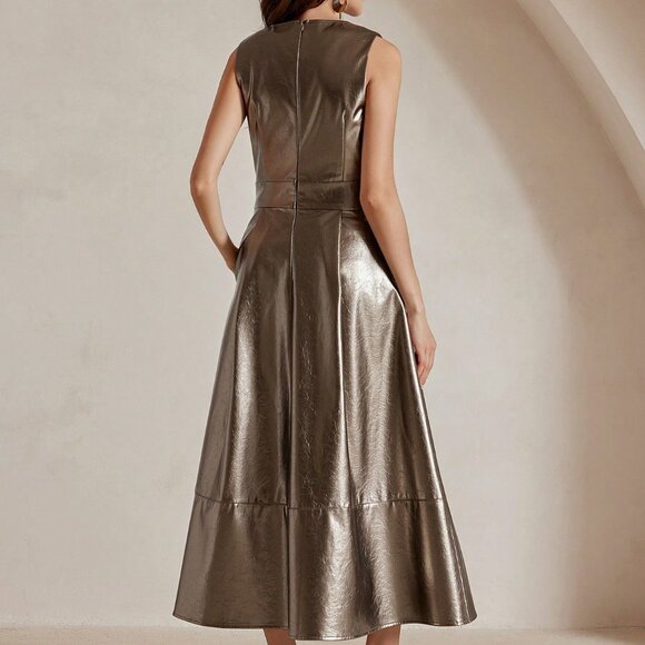 Gold Party Women's Metallic Pockets V-Neck - Picture 2 of 6